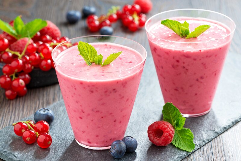 Berry Smoothie in Glasses — Pink