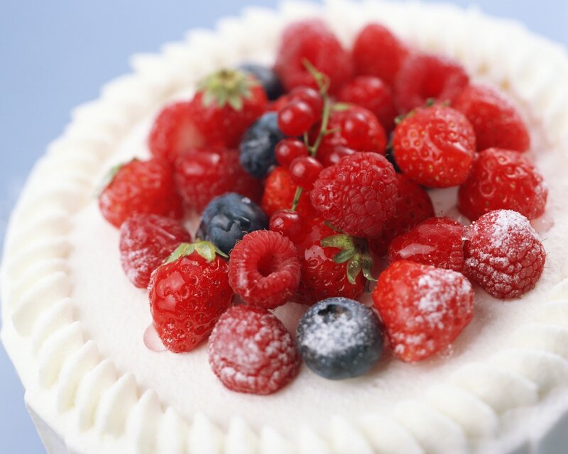 Berry-topped Cake