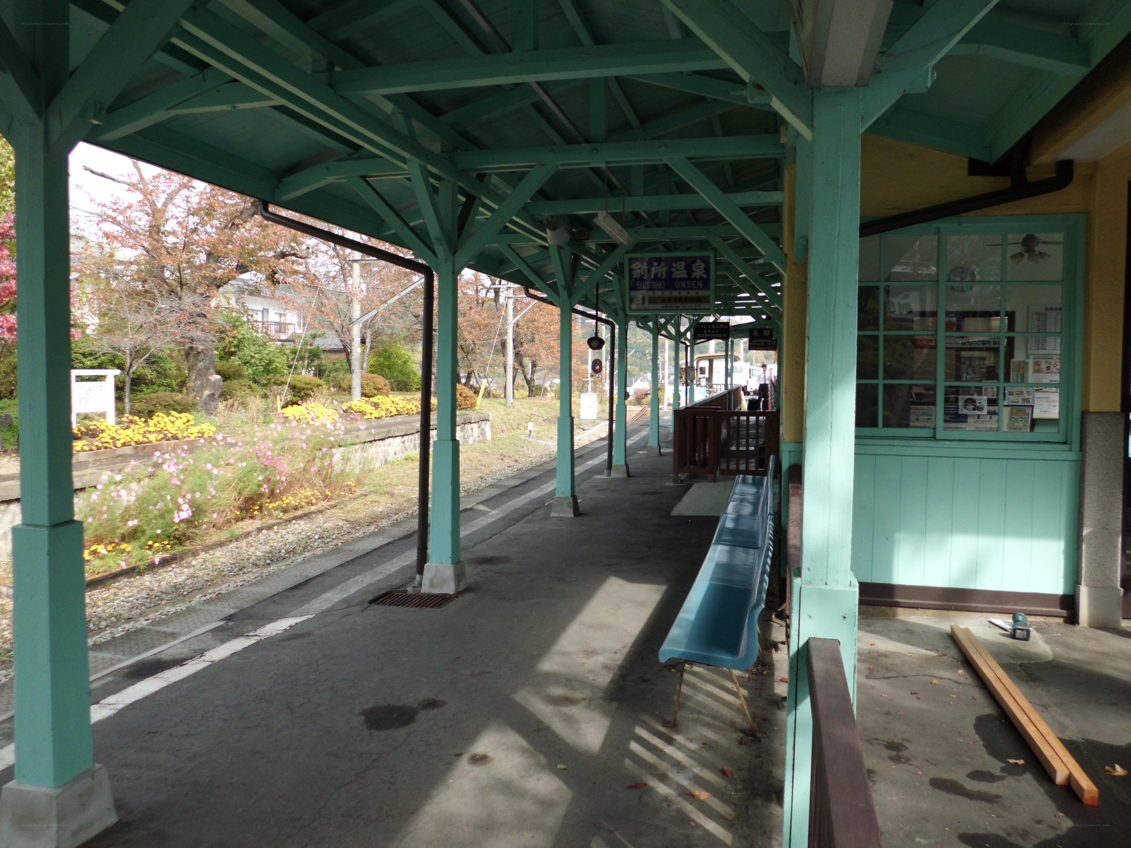 Besho Onsen train station platform