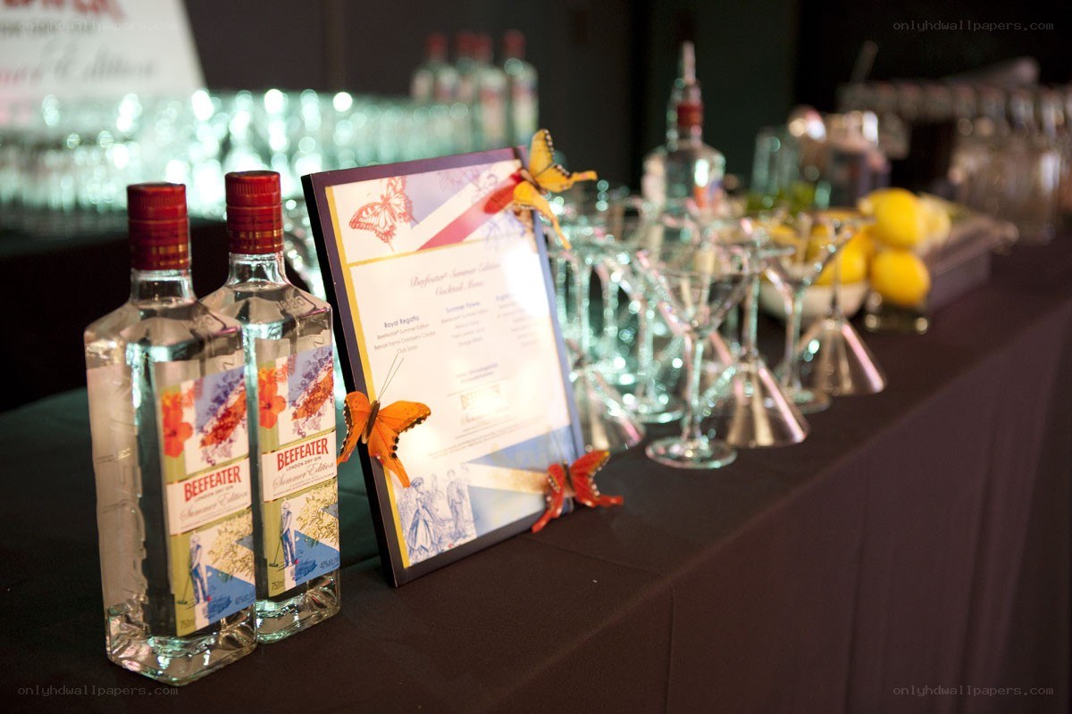 Beverage station with Beefeater bottles
