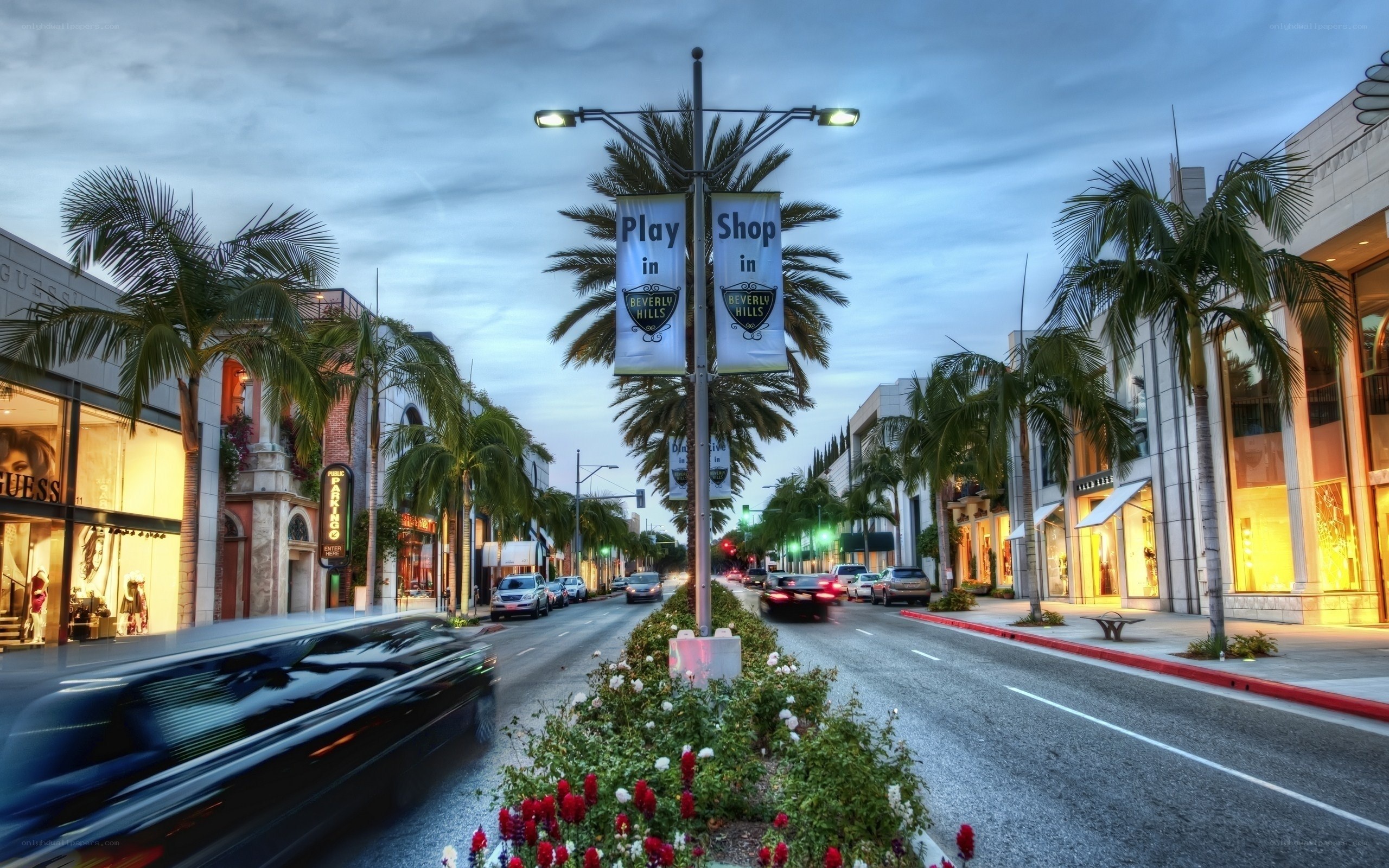 Beverly Hills shopping street