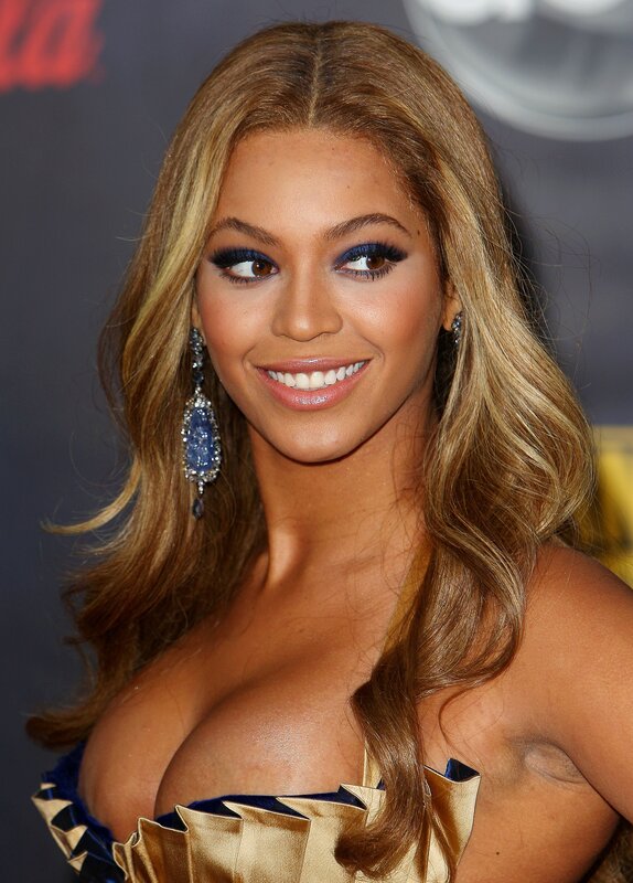 Beyoncé at a red carpet event