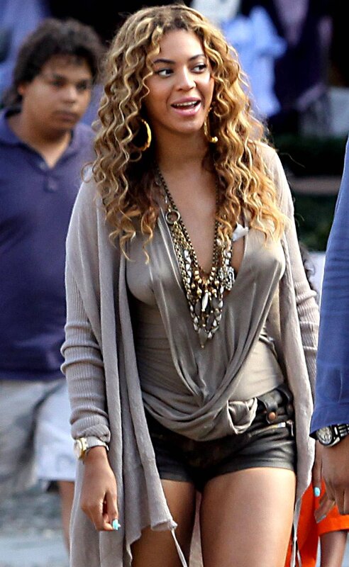 Beyoncé on a city street