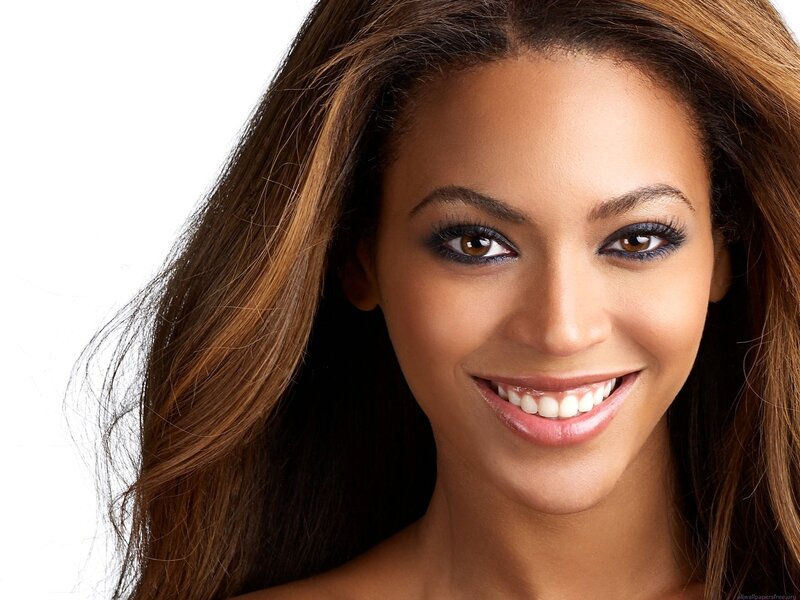 Beyoncé smiling portrait