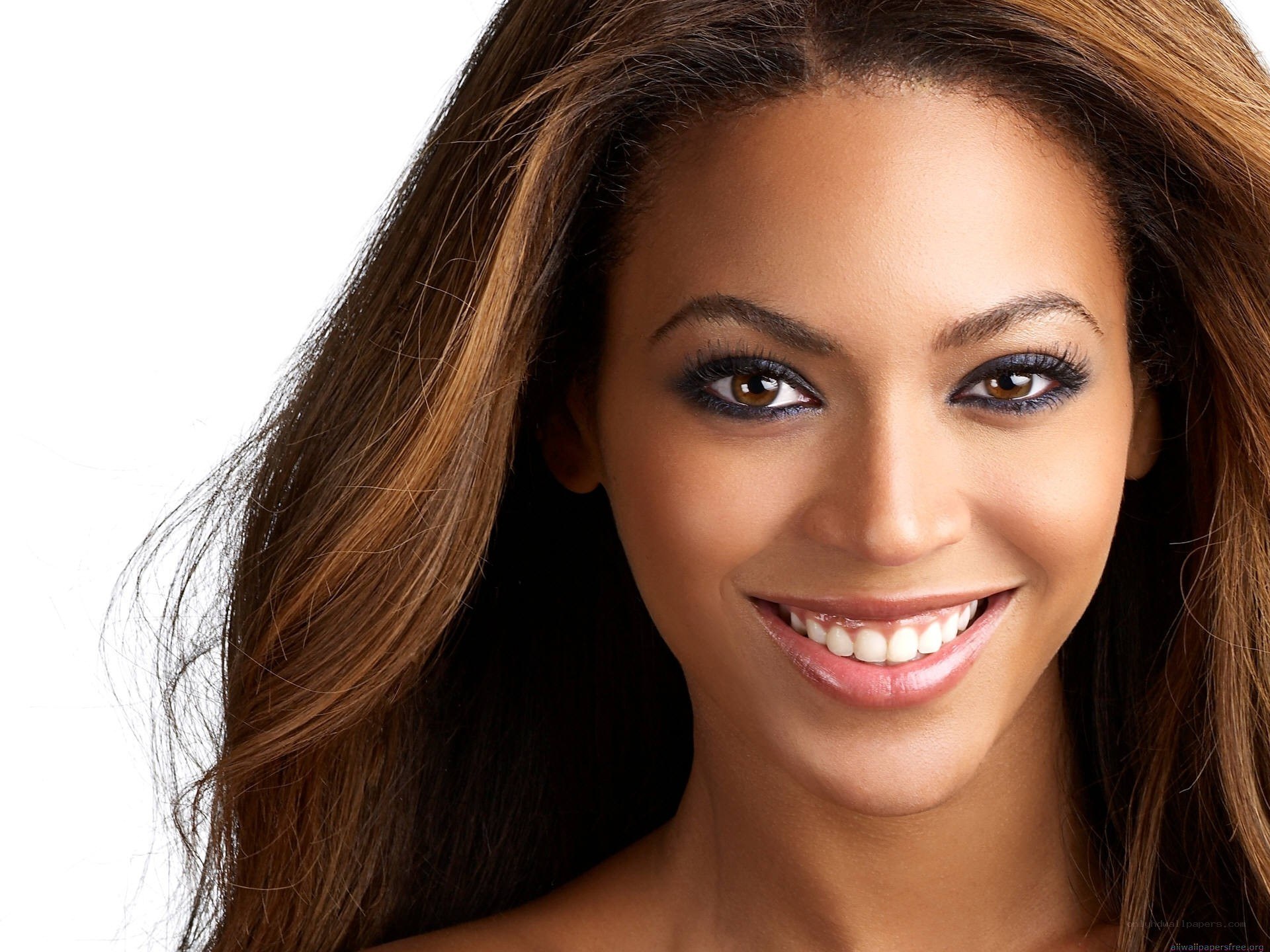 Beyoncé smiling portrait