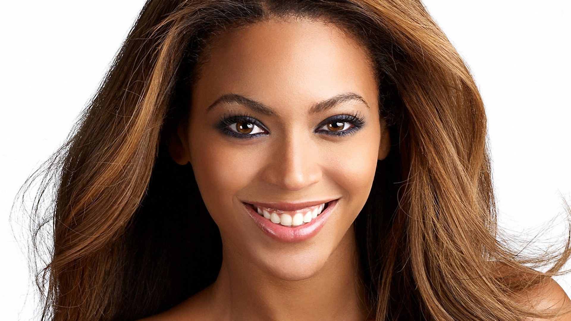 Beyoncé smiling portrait