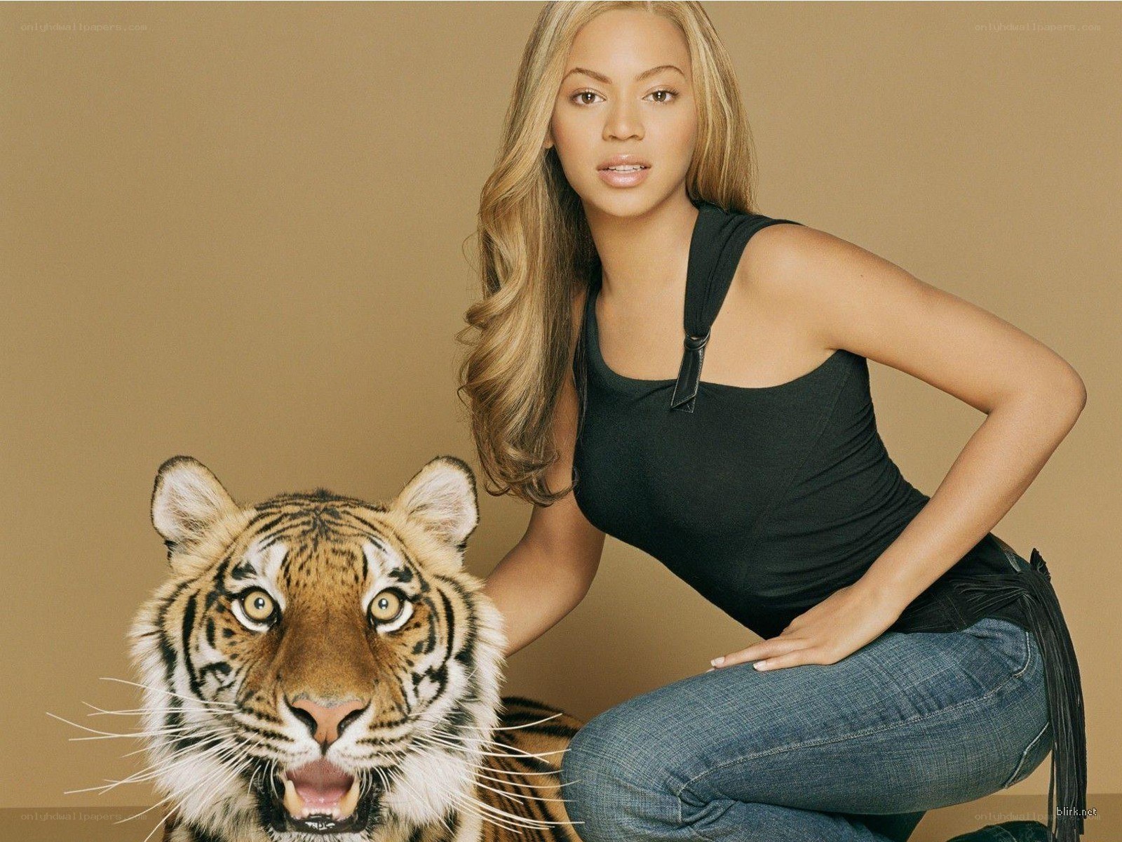 Beyoncé with a tiger