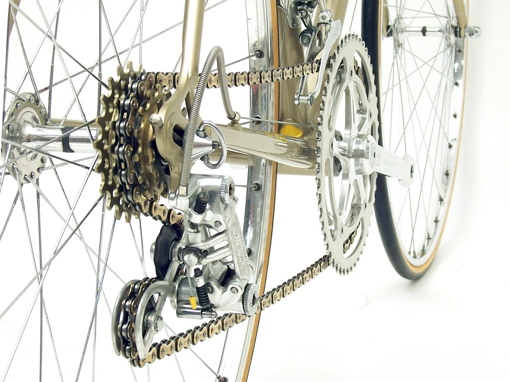 bicycle drivetrain close-up