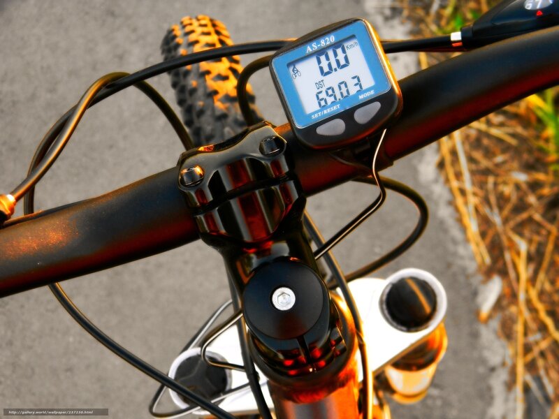 bicycle handlebar with digital display