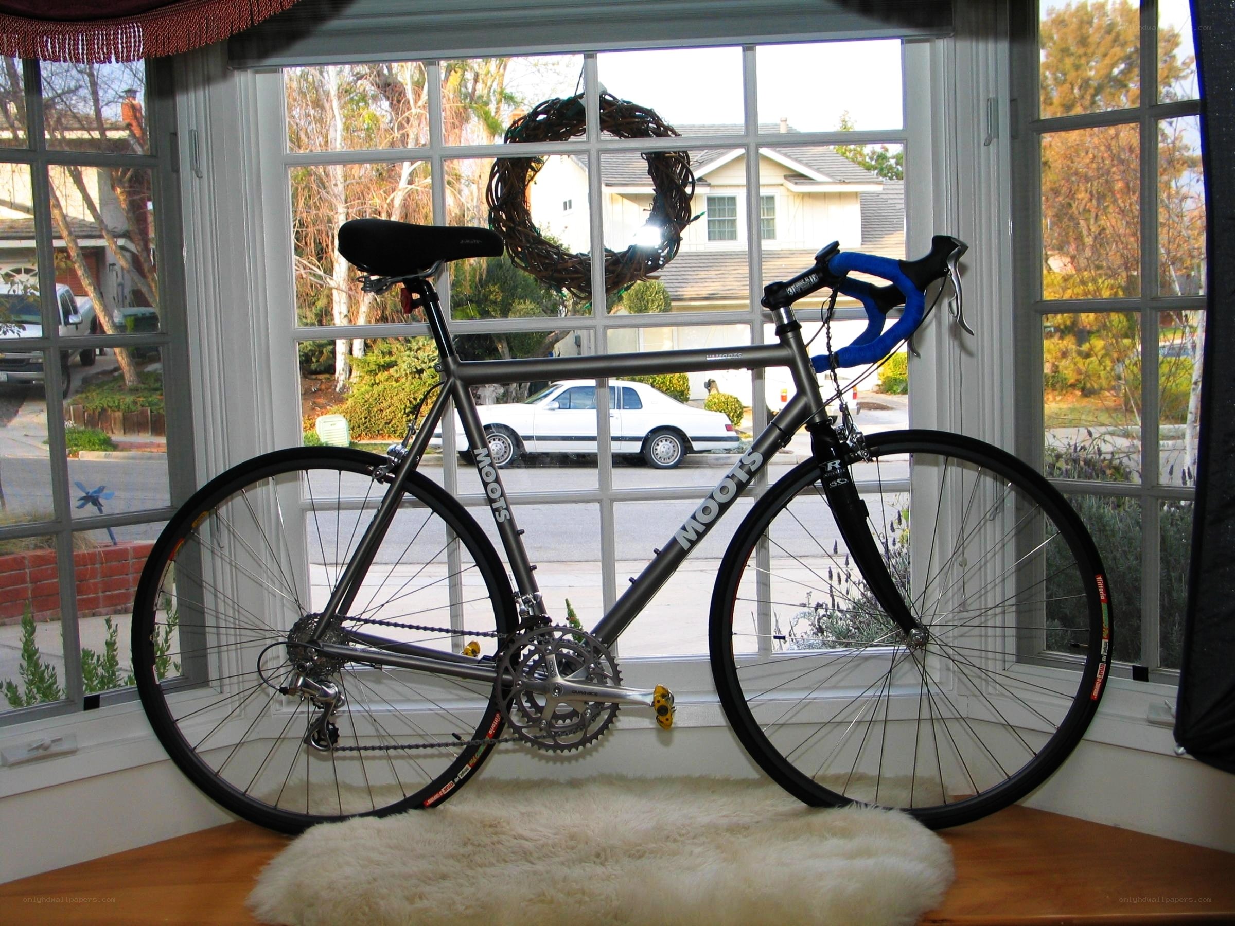 Bicycle in a window nook
