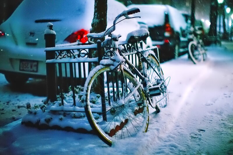 Bicycle in Snow — Blue