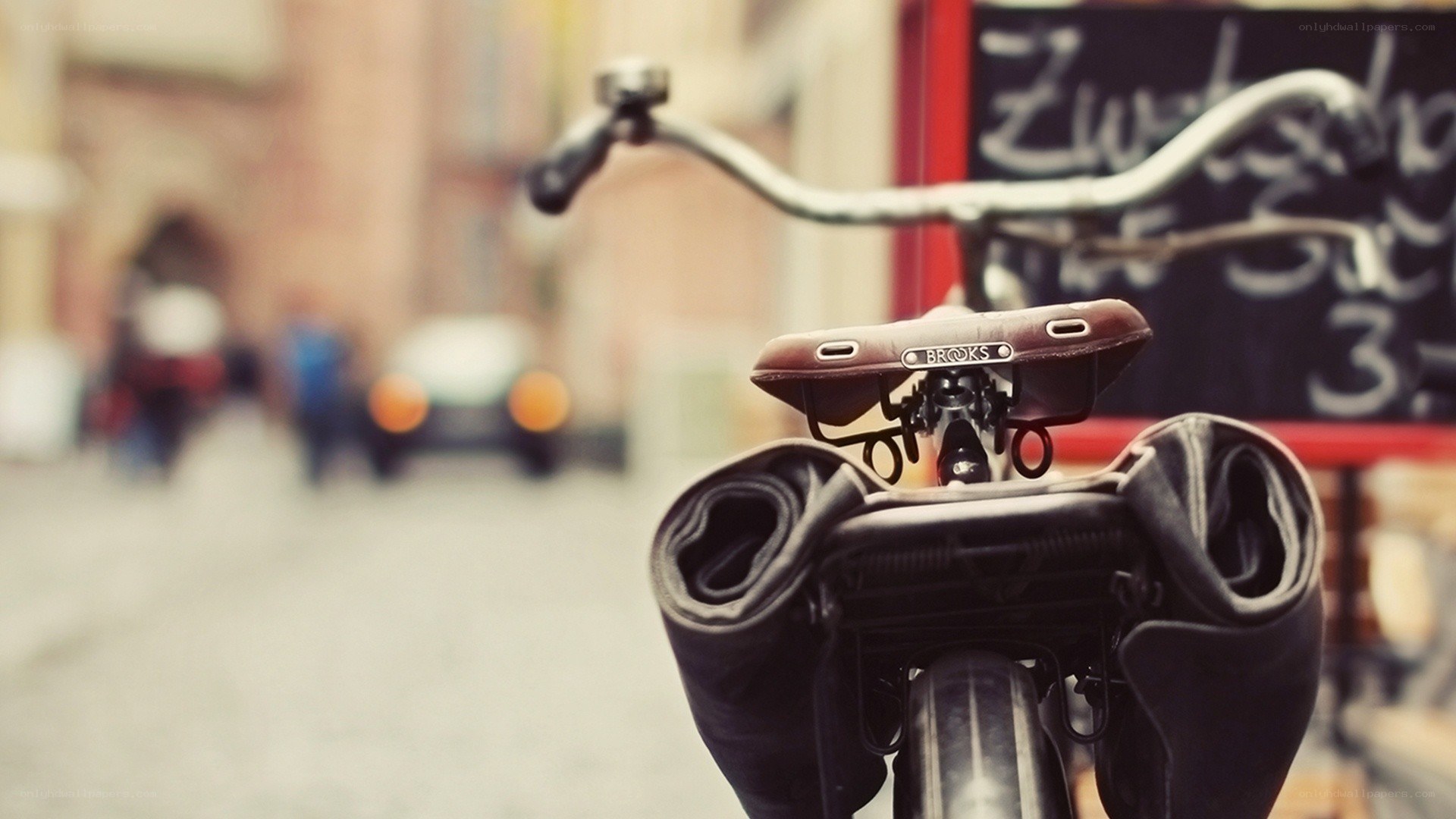Bicycle with saddle and panniers