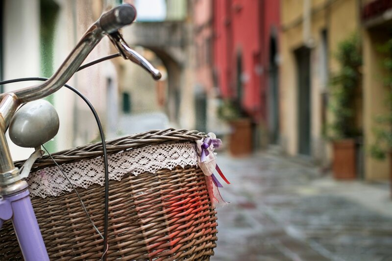 Bicycle with Wicker Basket — Brown