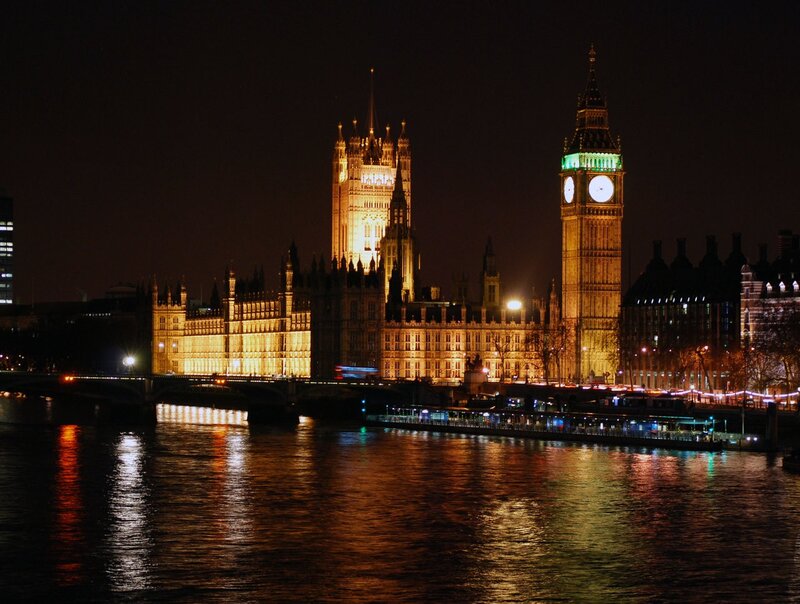 Big Ben and Parliament — Black, Dramatic