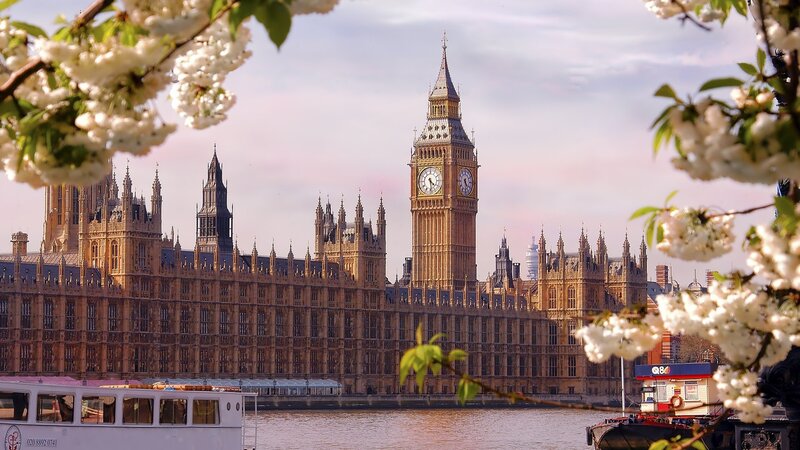 Big Ben and Parliament — Brown