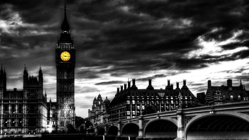 Big Ben and Westminster — Black
