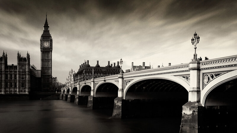 Big Ben and Westminster Bridge — Black, Dramatic