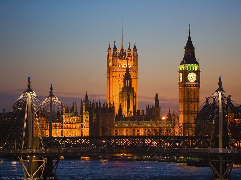 Big Ben at dusk