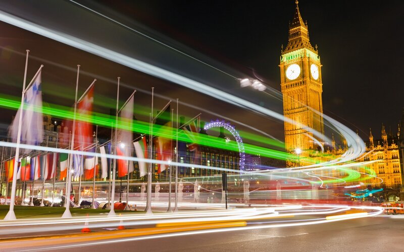 Big Ben at Night — Yellow