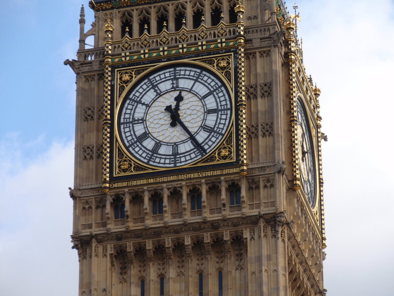 Big Ben Clock Tower — Beige