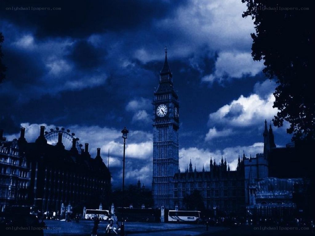Big Ben under a stormy sky