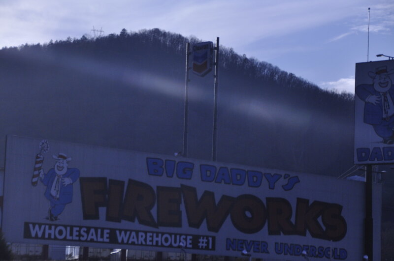 Big Daddy's Fireworks sign