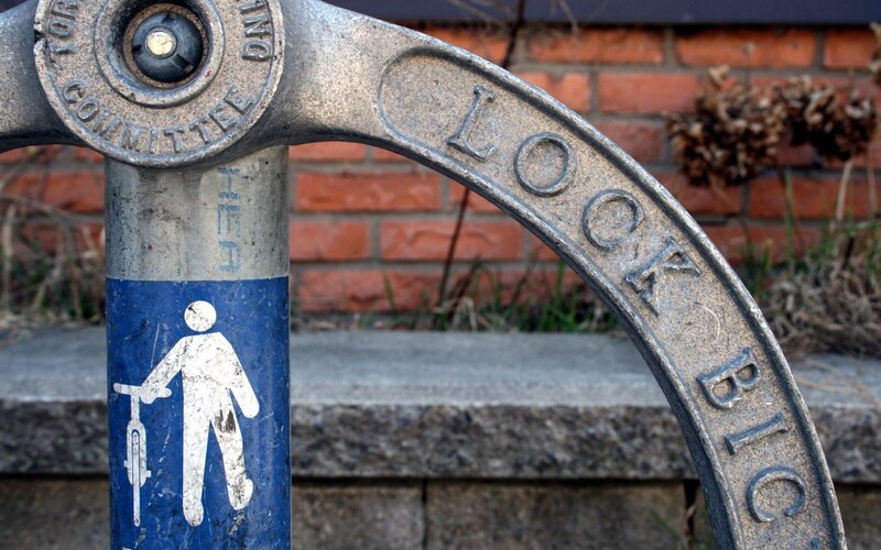 Bike rack with lock mechanism