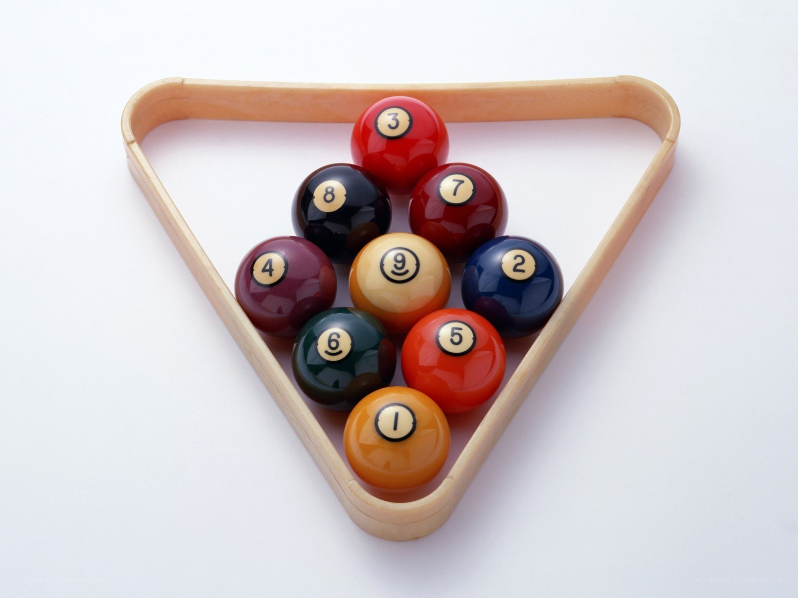 Billiard balls in triangle rack