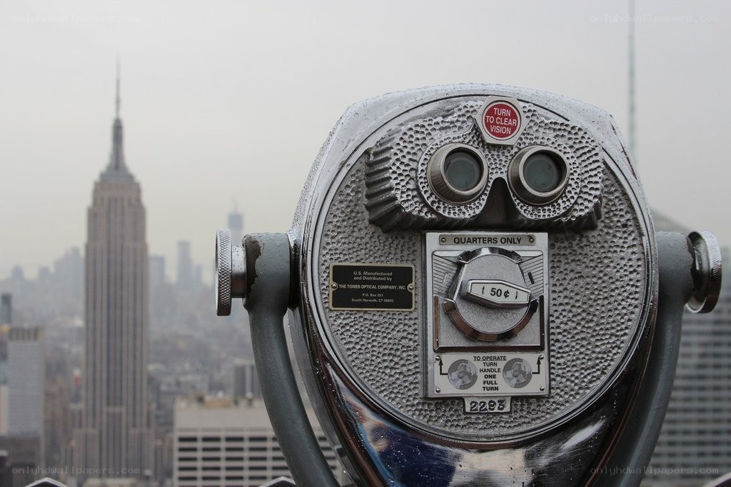 binoculars with empire state building view