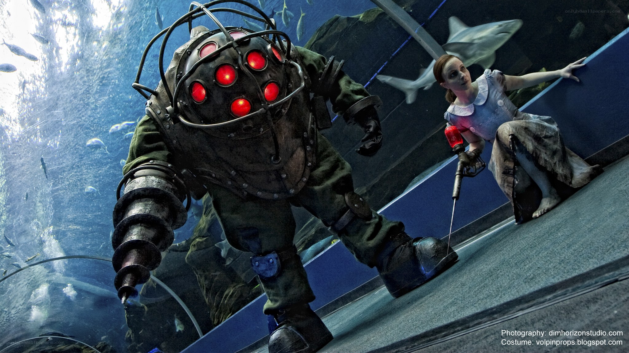 BioShock characters in aquarium