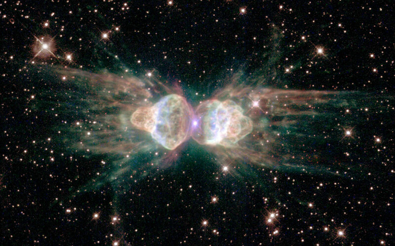 Bipolar planetary nebula