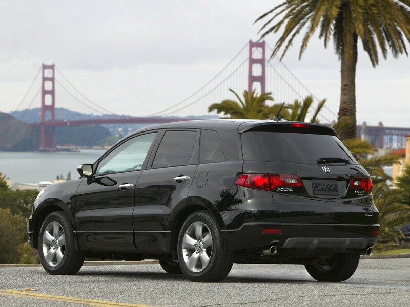 Black Acura RDX by Golden Gate Bridge