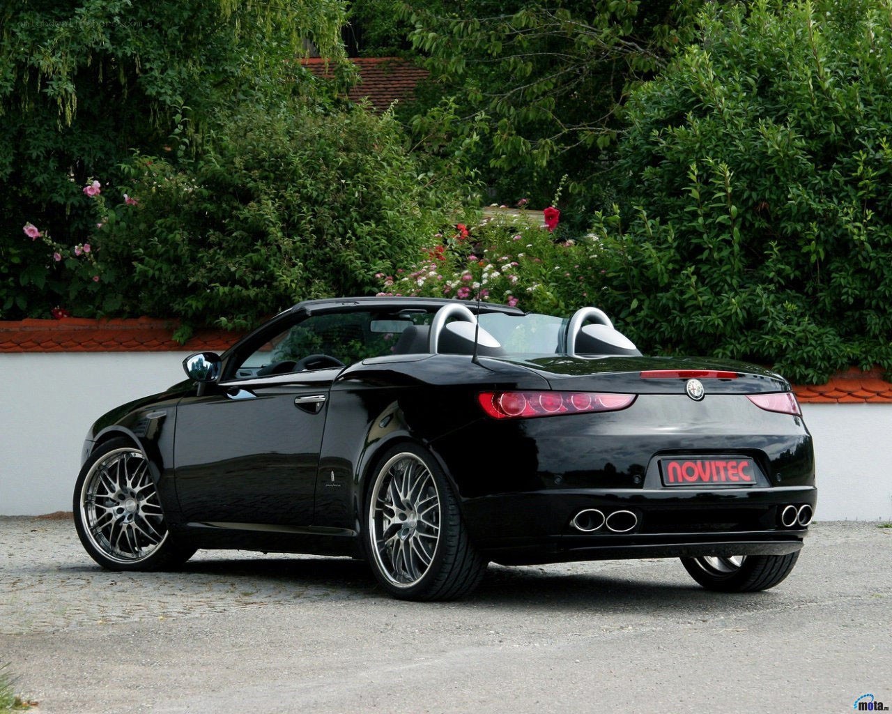 Black Alfa Romeo convertible