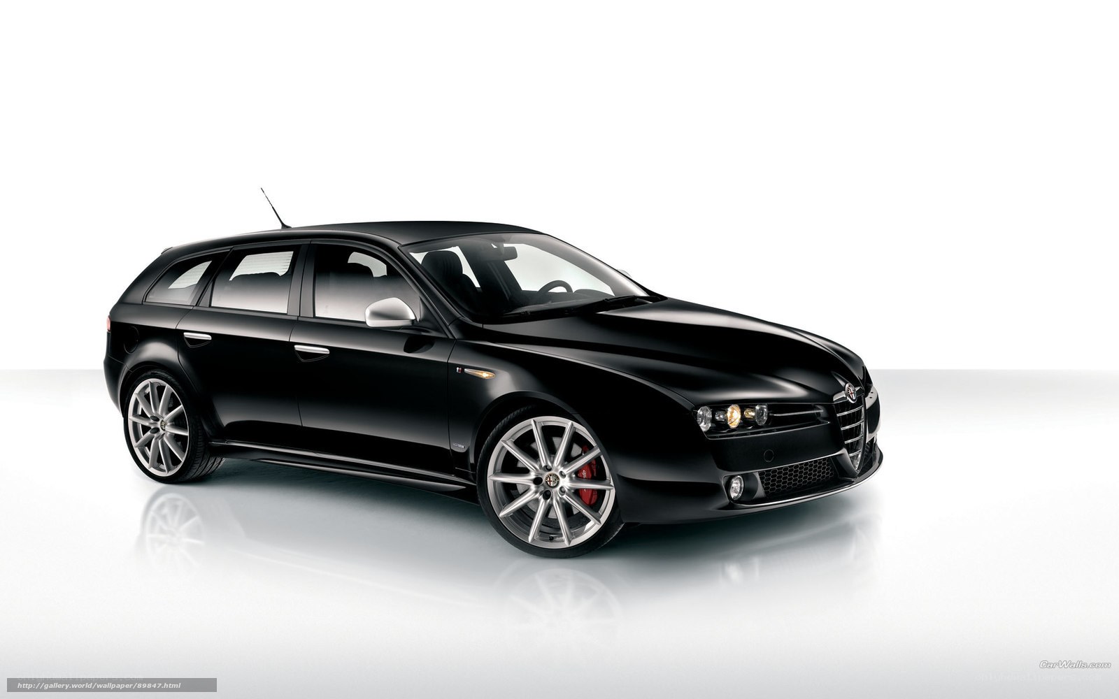Black Alfa Romeo station wagon