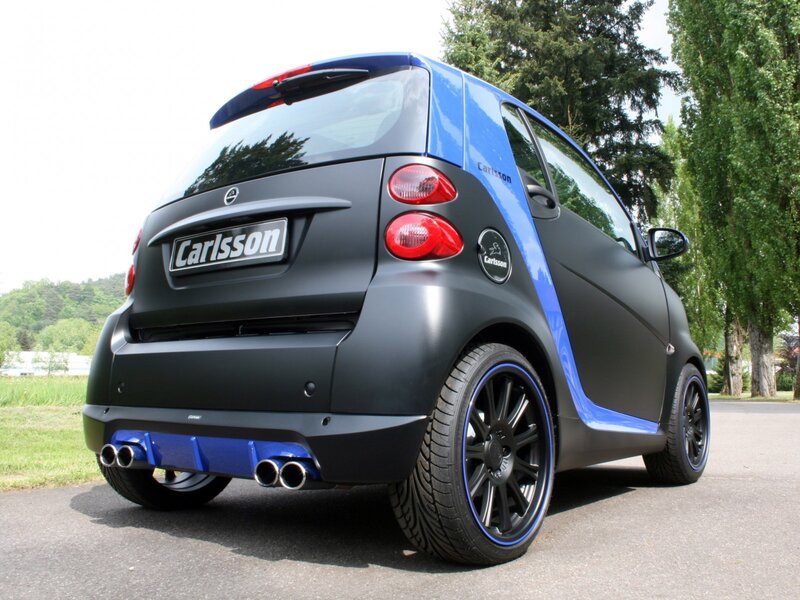 Black and blue smart car