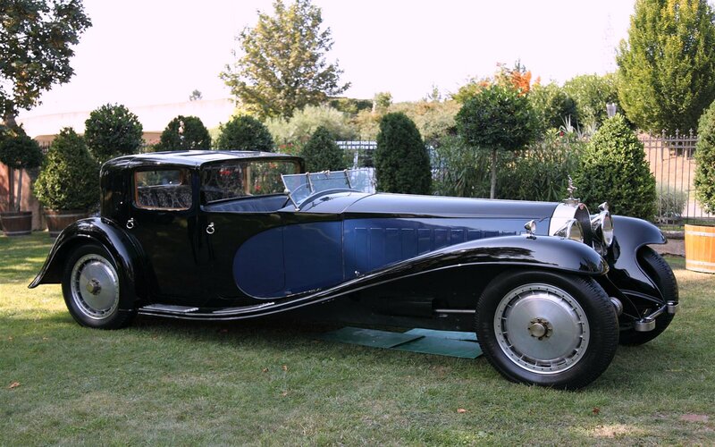 Black and Blue Vintage Car