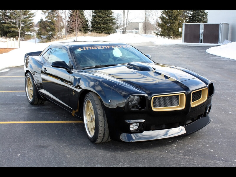 Black and Gold Camaro
