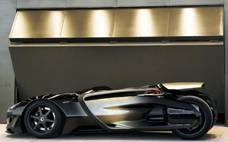 Black and Gold Concept Car — Sleek