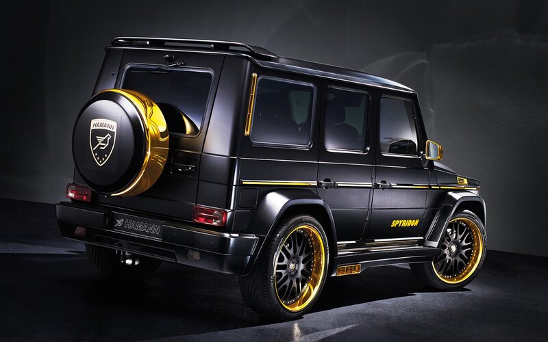 black and gold g-wagon