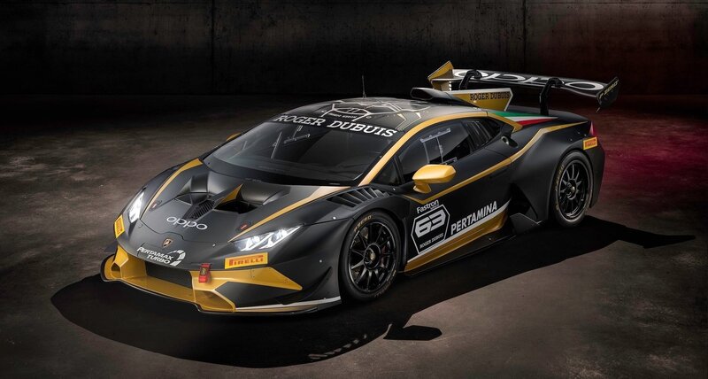 Black and Gold Race Car — Dramatic, Photograph