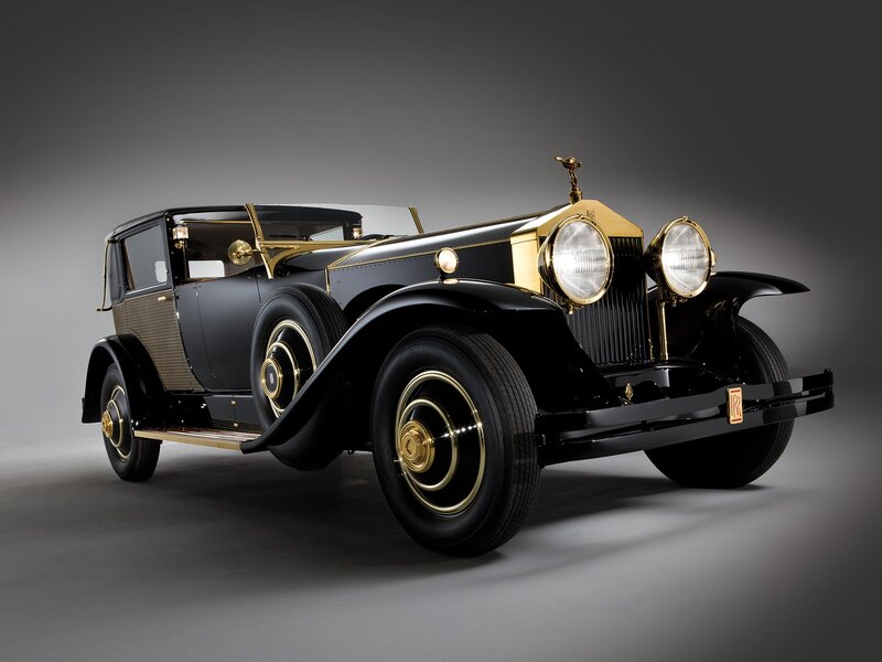 Black and gold vintage Rolls-Royce
