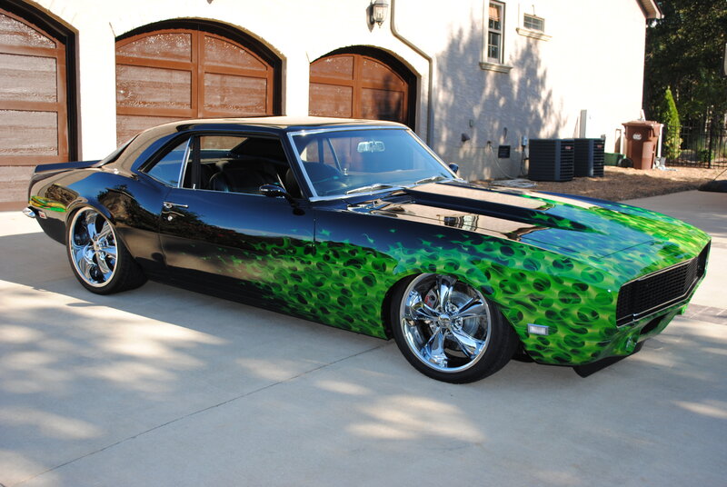 Black and Green Car — Calm