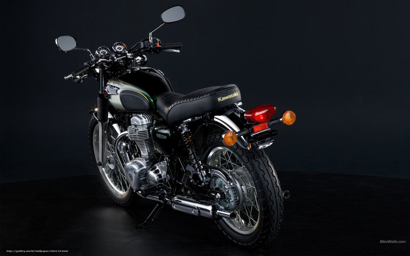 Black and Green Motorcycle — Dramatic, Photograph