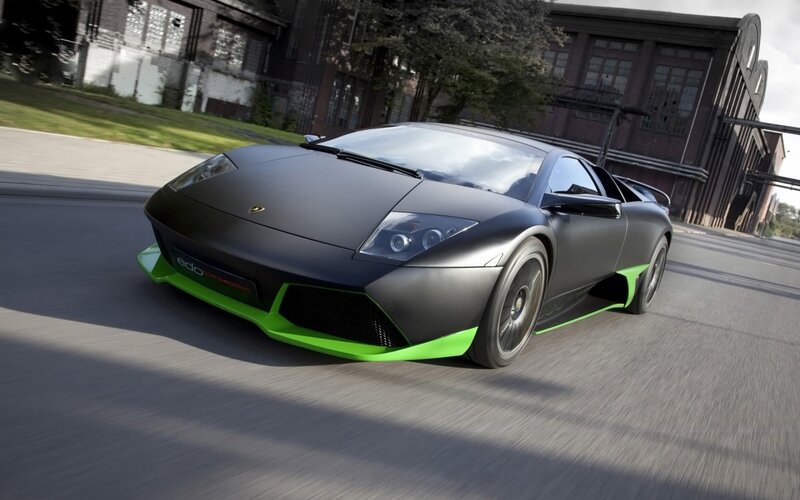 Black and Green Sports Car — Dynamic