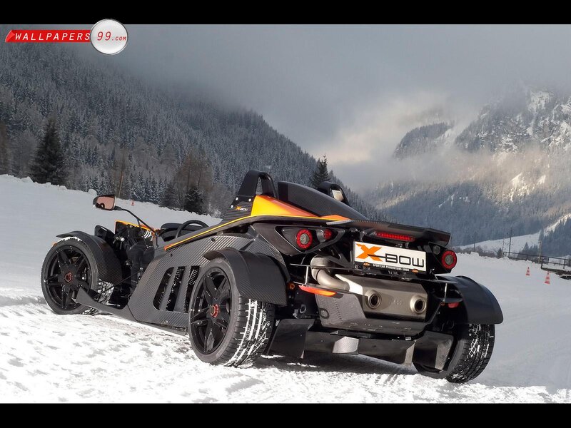 Black and Orange Car — Dramatic, Winter