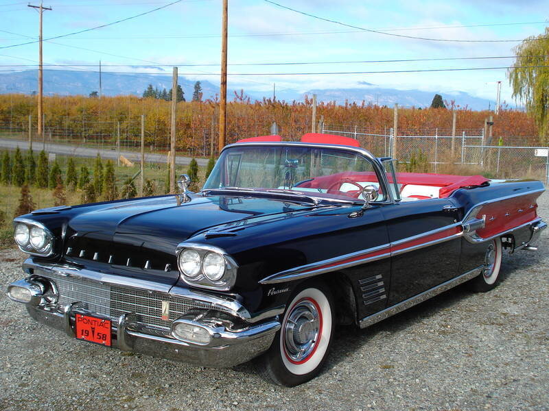 Black and Red Convertible Car — Calm