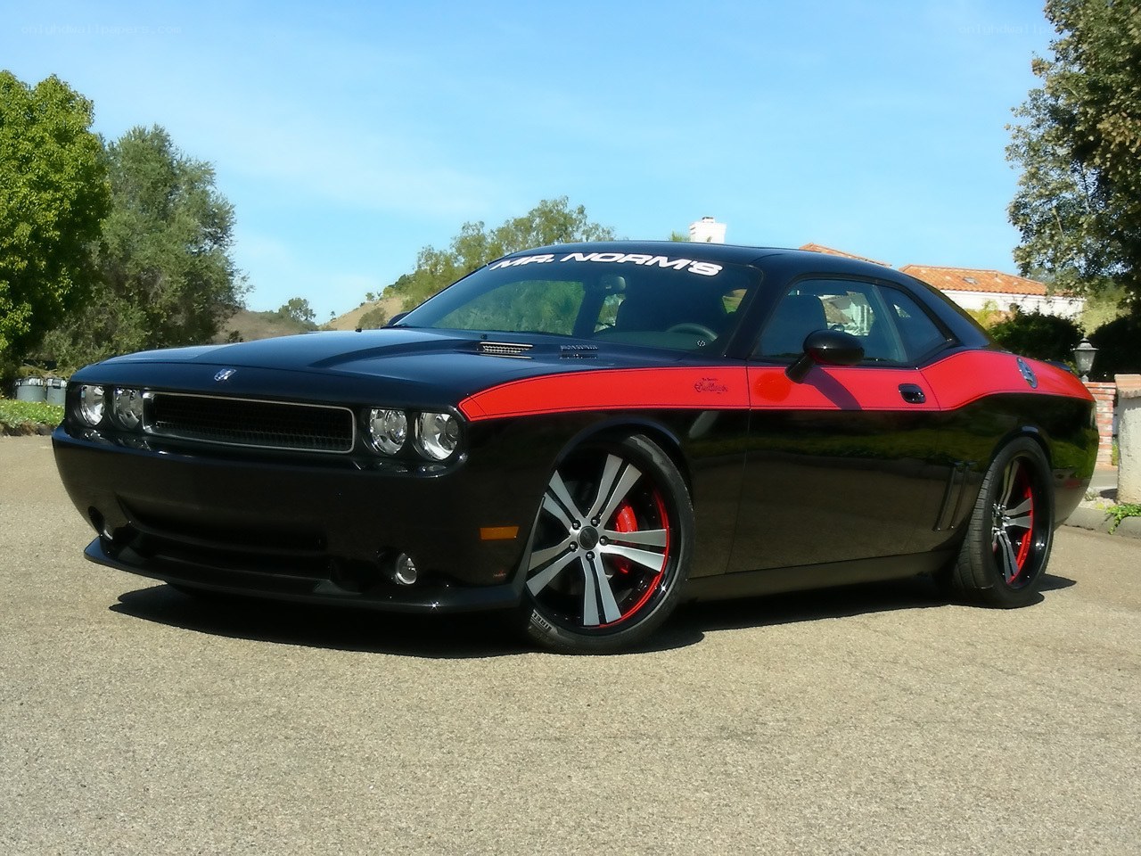 Black and red Dodge Challenger