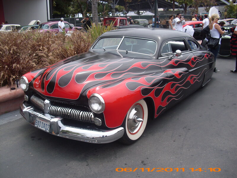 Black and Red Flame Car — Outdoor