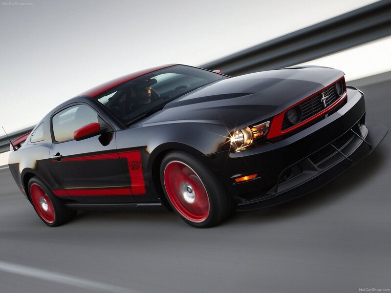 Black and red Ford Mustang Boss 302