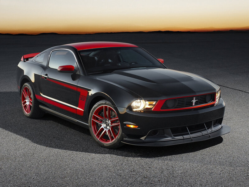 Black and red Ford Mustang Boss 302